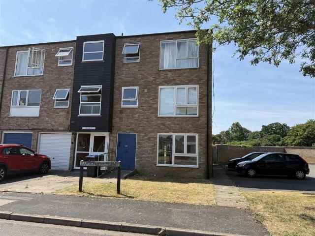 Flat for sale in Sydenham, Green Close