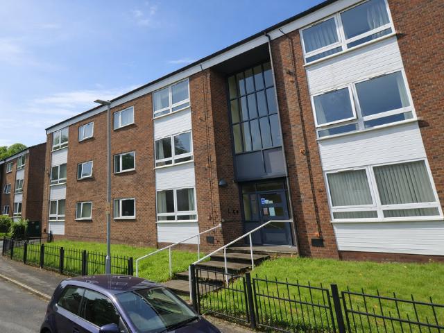 Flat for sale in Bollinbrook, Macclesfield