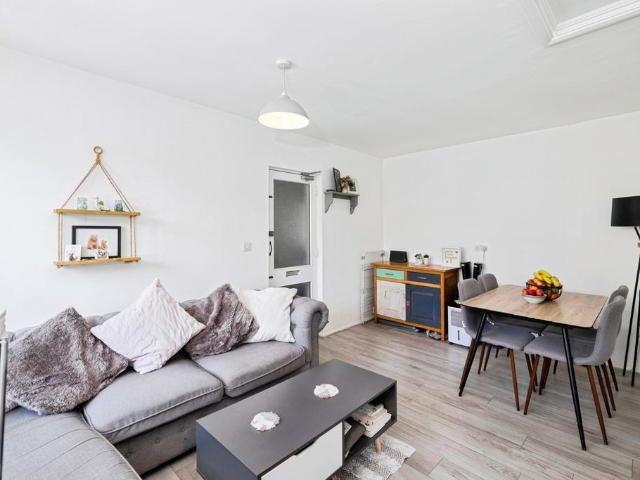 Flat for sale in Wherrytown, Penzance