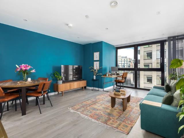 Flat for sale in Tottenham Hale, Greater London