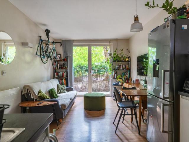 Flat for sale in London Borough of Lambeth, Greater London