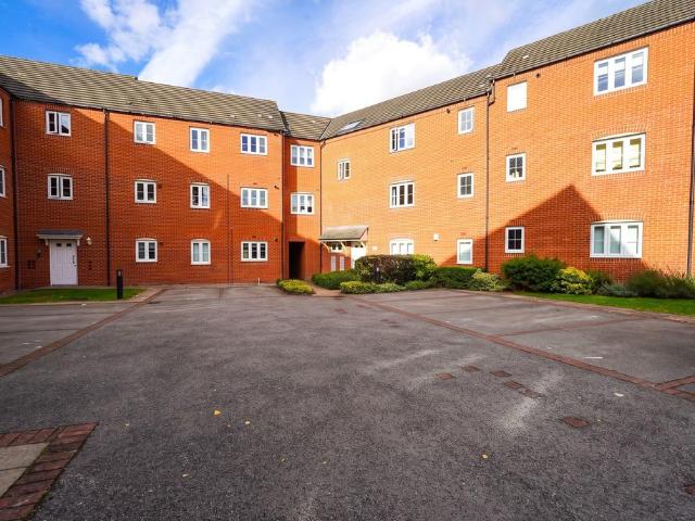 Flat for sale in Elmdon Heath, Solihull