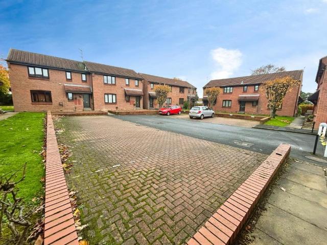 Flat for sale in Oatlands, Harrogate