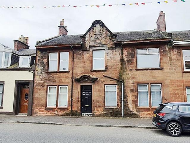 Flat for sale in Darvel, Scotland