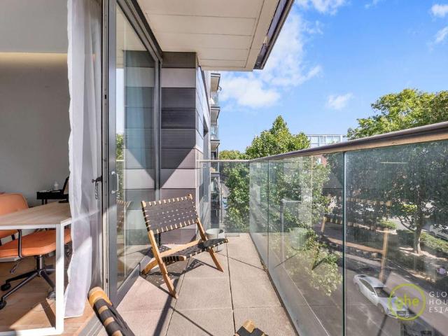 Flat for sale in London Borough of Islington, Greater London
