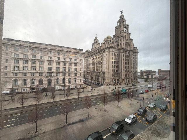 Flat for sale in Calderstones