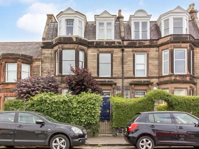 Flat for sale in Wardie, Trinity