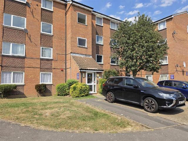 Flat for sale in Greater London