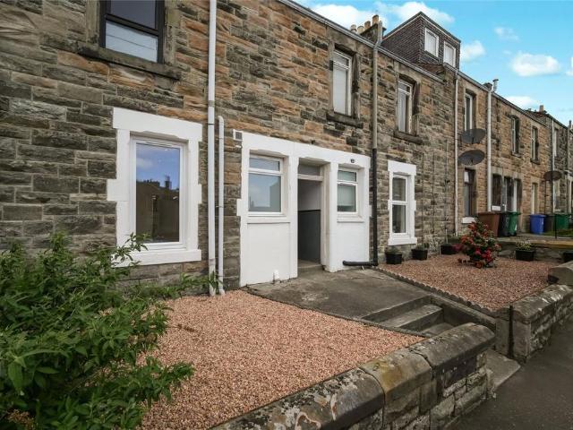 Flat for sale in Auchtertool, Scotland