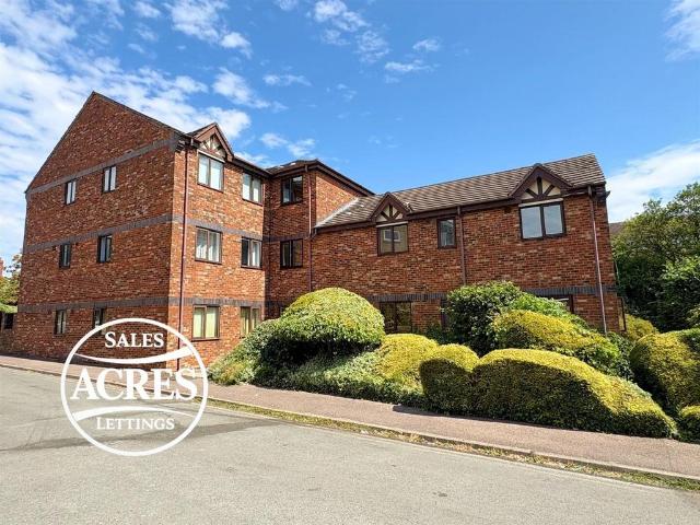 Flat for sale in Sutton Coldfield, West Midlands