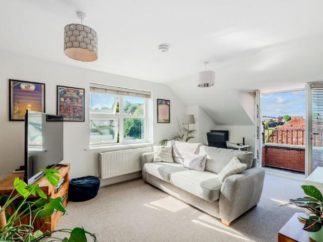 Flat for sale in Bedminster, Bristol
