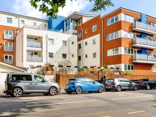Flat for sale in St Mary's, City Of Southampton