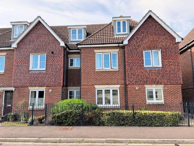 Flat for sale in Portchester, Fareham