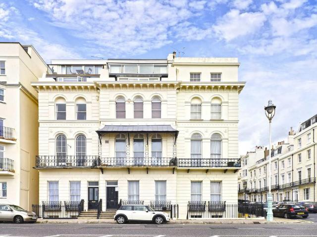 Flat for sale in Kemptown, Brighton & Hove