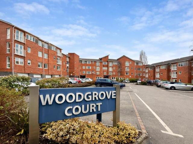 Flat for sale in Hazel Grove, Greater Manchester