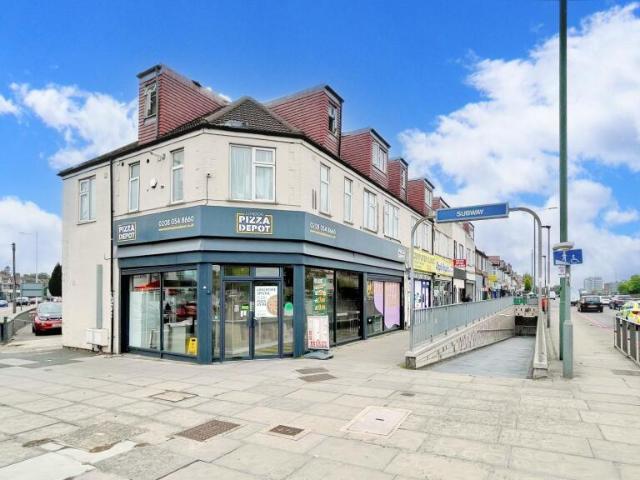Flat for sale in Newbury Park, Isle Of Man
