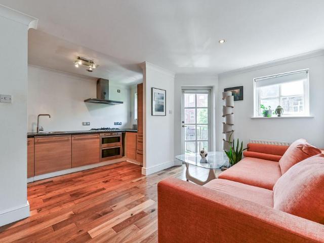 Flat for sale in Clerkenwell, Greater London