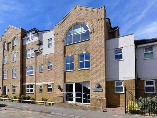 Flat for sale in Rushden