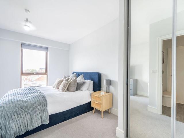 Flat for sale in Alperton, Greater London