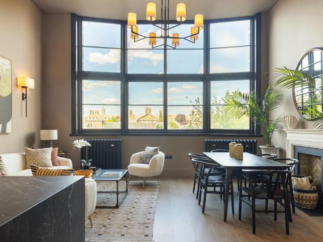 Flat for sale in Royal Borough of Kensington and Chelsea, Greater London