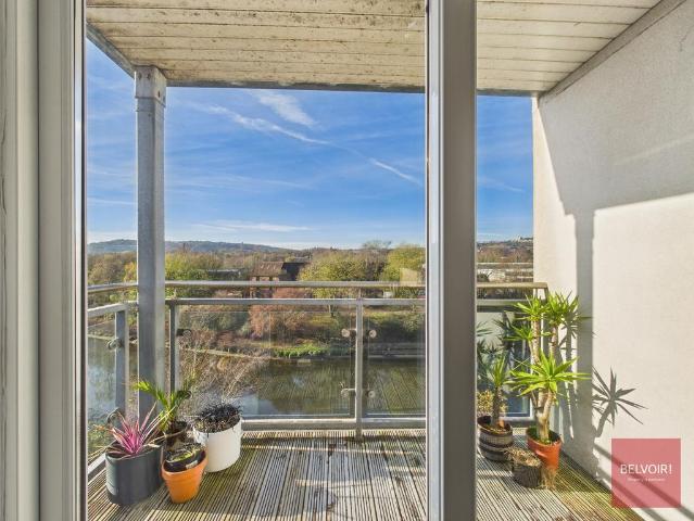Flat for sale in Nangreaves, Wales