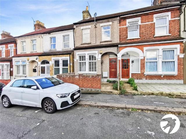 Flat for sale in London Borough of Bexley, Greater London