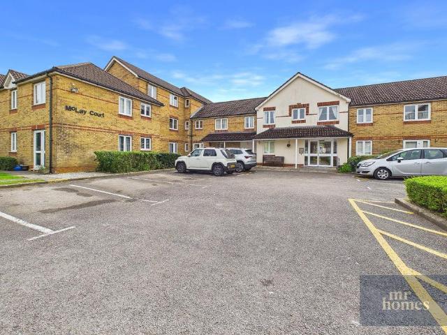 House for sale in Falcon Lodge, Wales