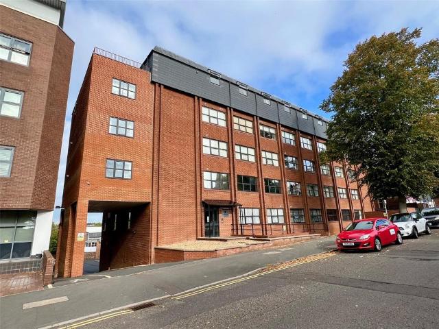 Flat for sale in Leisure Village, Kettering