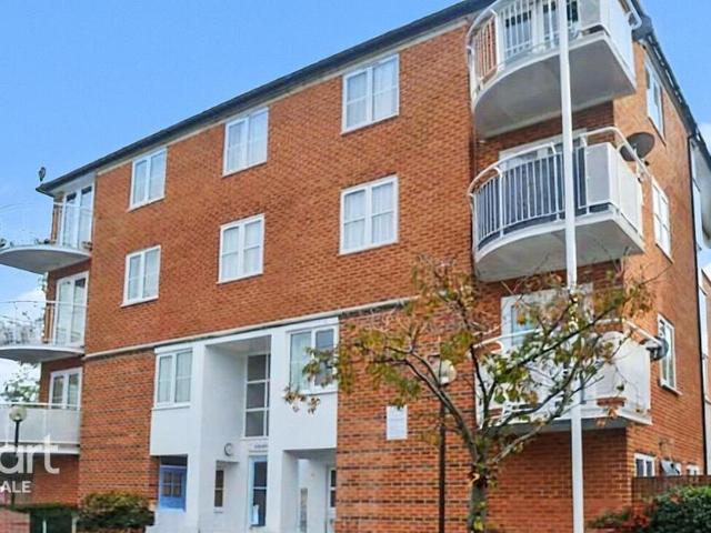 Flat for sale in Colindale, Isle Of Man
