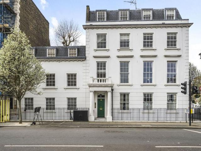 Flat for sale in Pimlico, Greater London