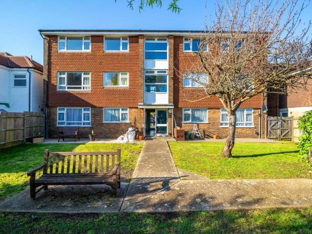 Flat for sale in Fishersgate, West Sussex