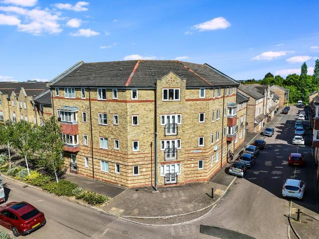 Flat for sale in Moulsham, Chelmsford