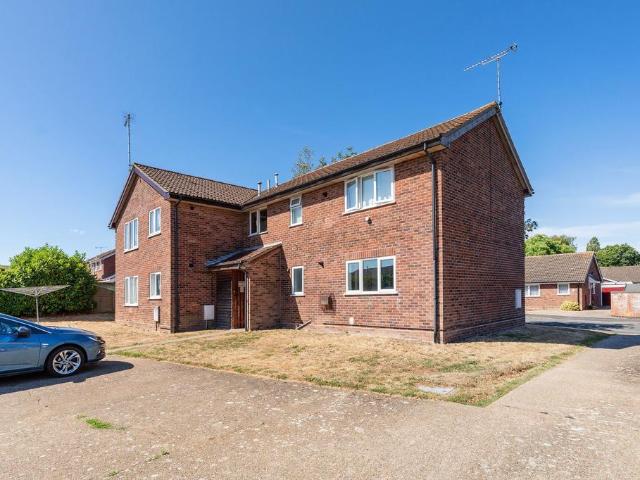 Flat for sale in Comers, Norfolk