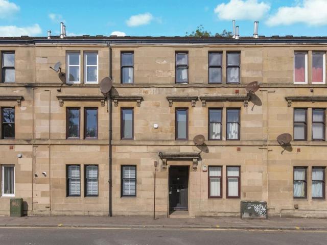 Flat for sale in Carriagehill, Glenburn
