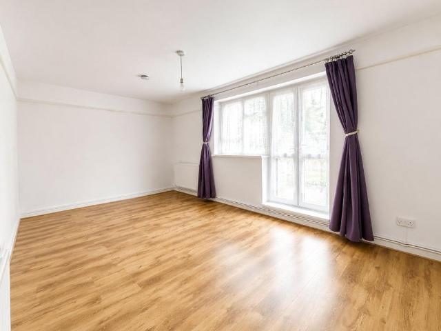 Flat for sale in London Borough of Lewisham, Greater London