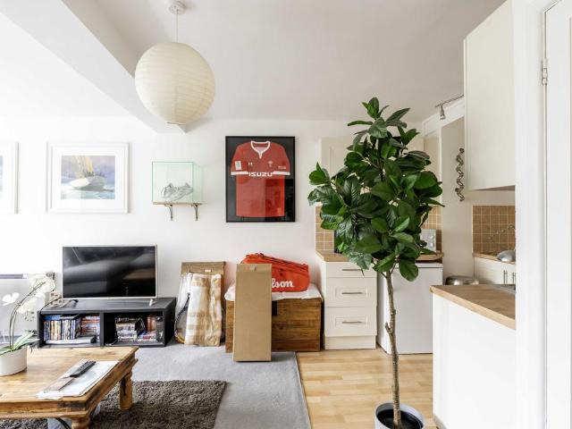 Flat for sale in Feckenham, City Of Bristol