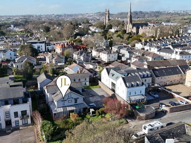 Flat for sale in Babbacombe