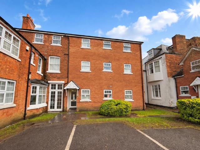 Flat for sale in West End, Old Wharf