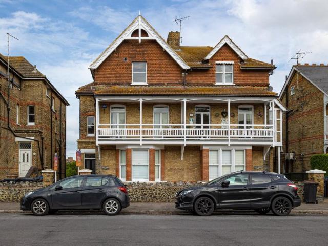 Flat for sale in Westgate-on-Sea, Acol