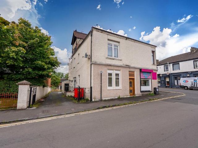 Flat for sale in Pather, Wishaw