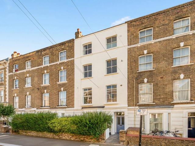 Flat for sale in Tufnell Park, Greater London
