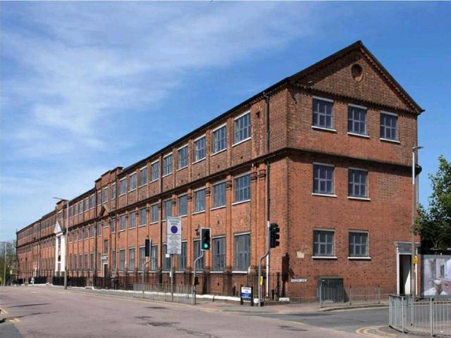 Flat for sale in Holywell Estate, North Watford
