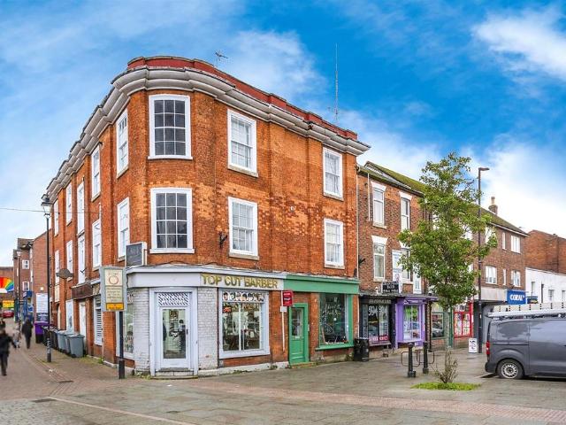 Flat for sale in Grantham, Barholm