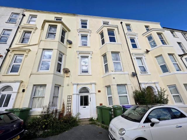 Flat for sale in Golden Valley, Folkestone