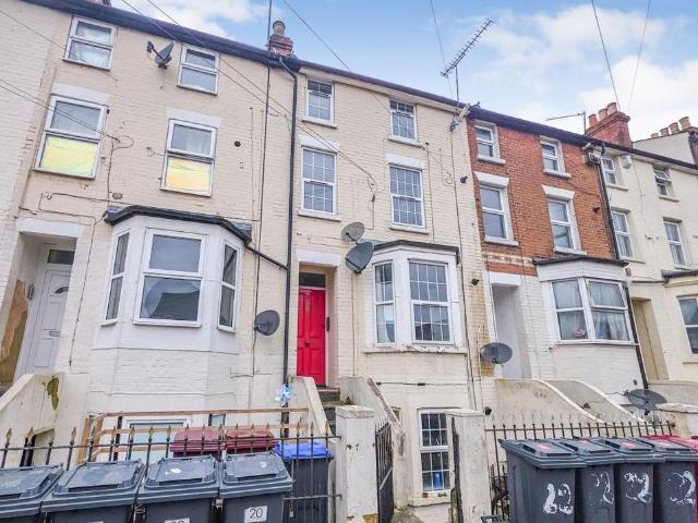 Flat for sale in Reading West, Reading