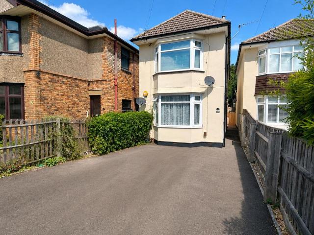 Flat for sale in Winton, Bournemouth