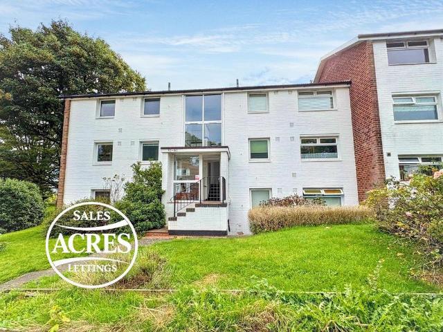 Flat for sale in Maney, Birmingham
