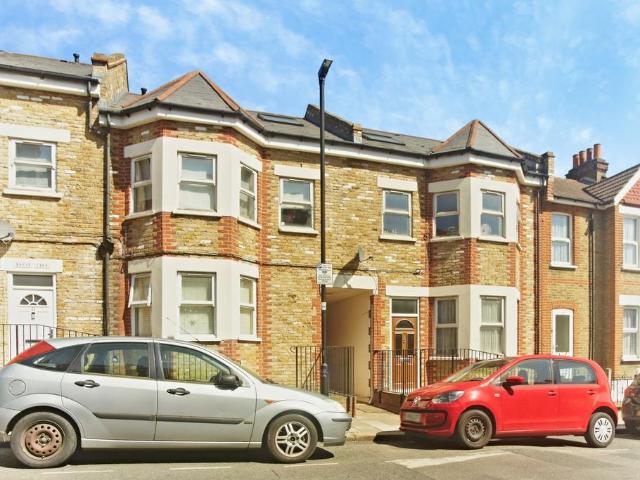 Flat for sale in Streatham, Isle Of Man