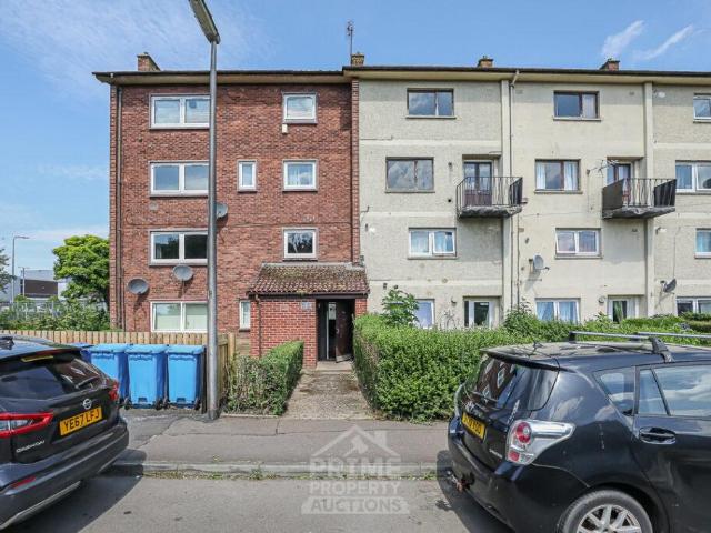 Flat for sale in Auchmuty, Caskieberran