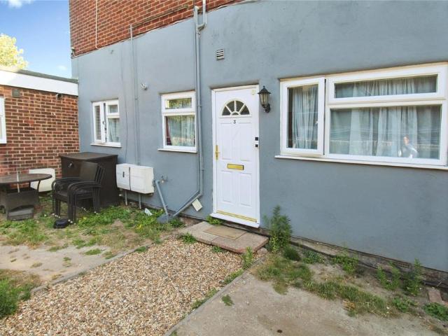 Flat for sale in Hill, City Of Southampton